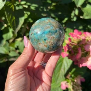 Phoenix turquoise (1) sphere | crystal